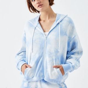 Blue tye die sweatshirt